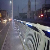 燈光護欄