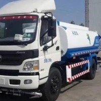 灑水車(chē)、灑水車(chē)價(jià)格、灑水車(chē)廠家、掃路車(chē)