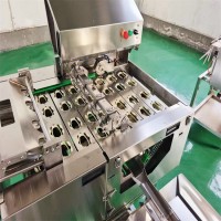 四排蛋黃蛋清分離機(jī)蛋黃蛋清設(shè)備烘焙店工廠用開(kāi)蛋敲蛋機(jī)蛋